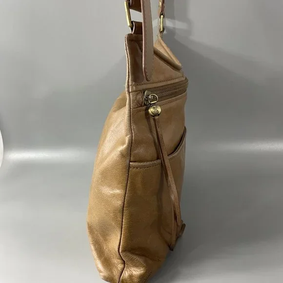 Hobo Angler Crossbody Bag - Picture 6 of 16